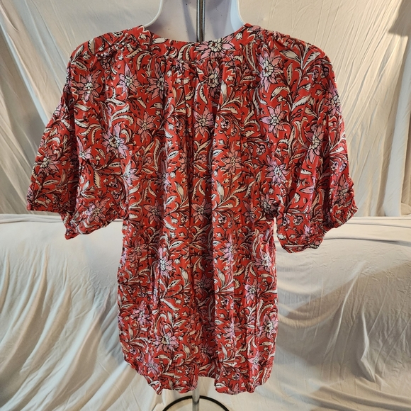 LOFT Red Floral Top - Medium - Picture 4 of 4